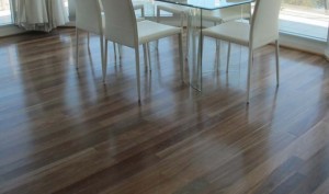 Vinyl flooring with a timber reproduction look Vinyl flooring with a timber reproduction look ideal for contemporary floor design